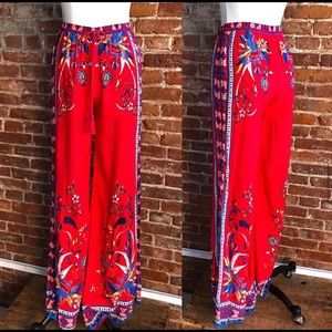 Flying tomato print pants